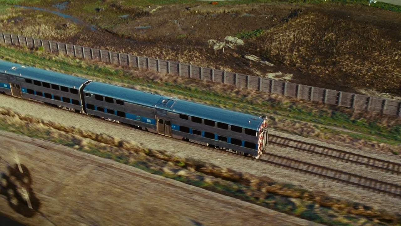 Source Code Trailer (2011) Screen Capture #1