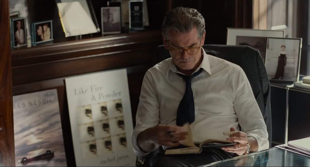 The Only Living Boy in New York Trailer (2017) Screen Capture #4