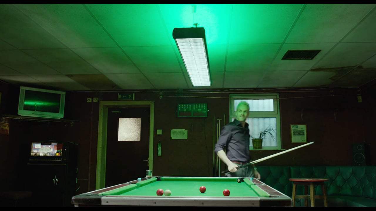 T2: Trainspotting (2017) - Sunshine Pub Reunion Screen Capture #3