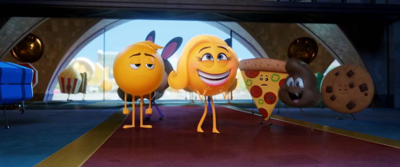 The Emoji Movie TV Spot - Meet Smiler (2017) Screen Capture #4