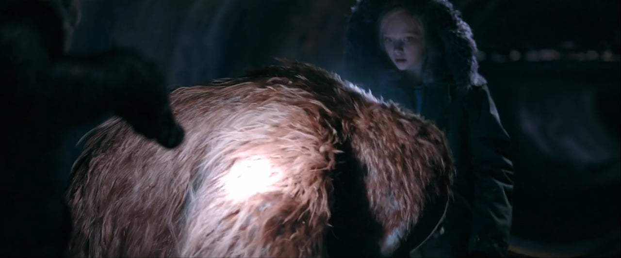 War for the Planet of the Apes (2017) - Bad Ape and Maurice Screen Capture #2