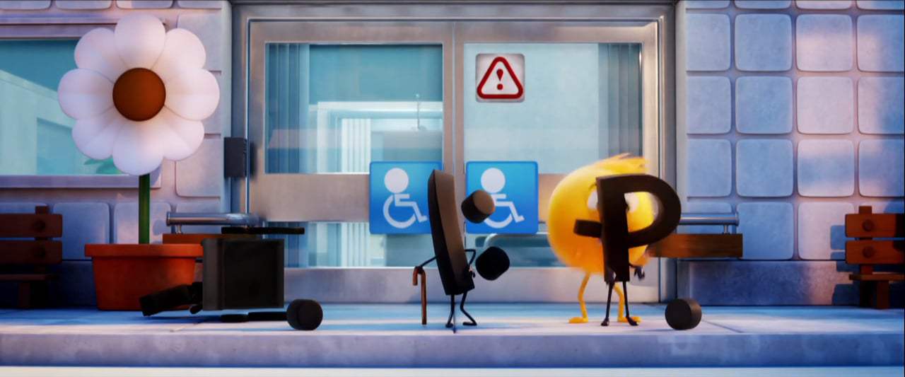 The Emoji Movie TV Spot - Emojicon (2017) Screen Capture #3