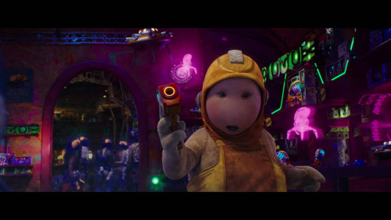 Valerian and the City of a Thousand Planets (2017) - Run to Mommy Screen Capture #1