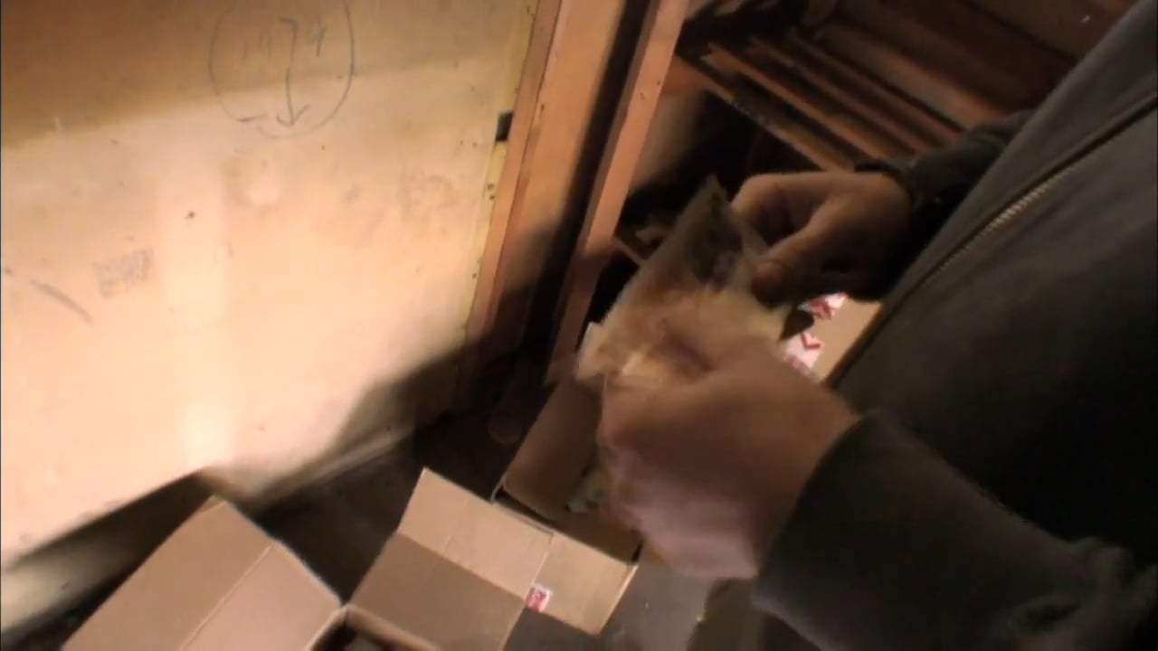 Exit Through the Gift Shop (2010) - An Unlikely Friendship Screen Capture #3
