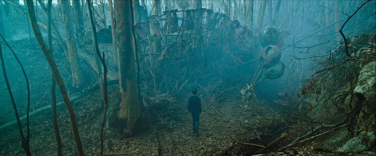 The Dark Tower TV Spot - Final Battle (2017) Screen Capture #1