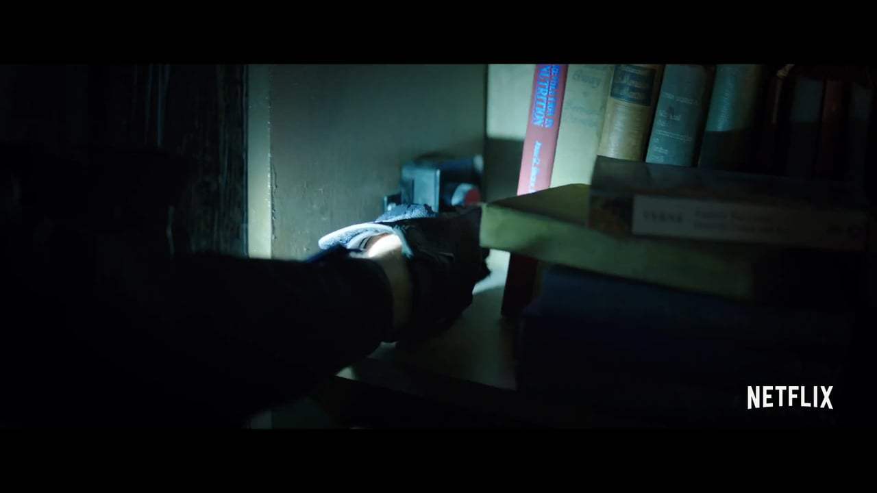 What Happened to Monday? (2017) - Apartment Encounter Screen Capture #1