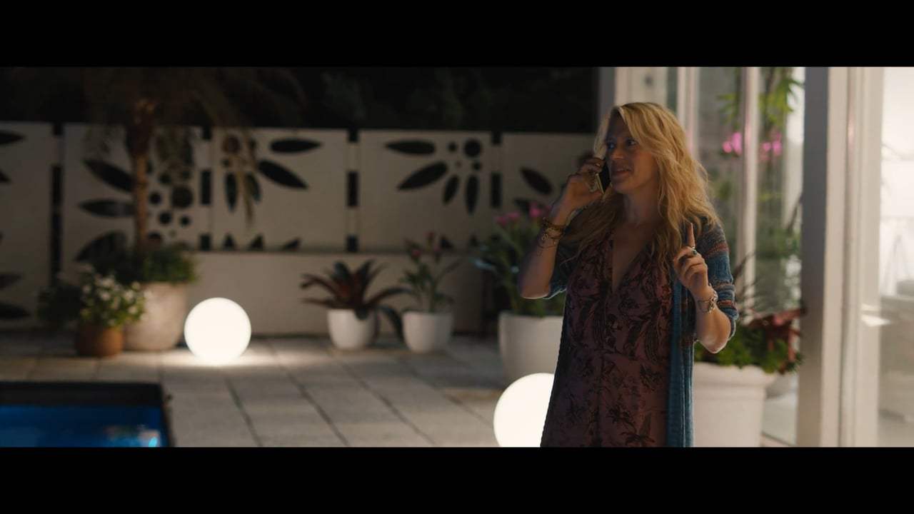Rough Night Gag Reel - Ordering a Pizza (2017) Screen Capture #1