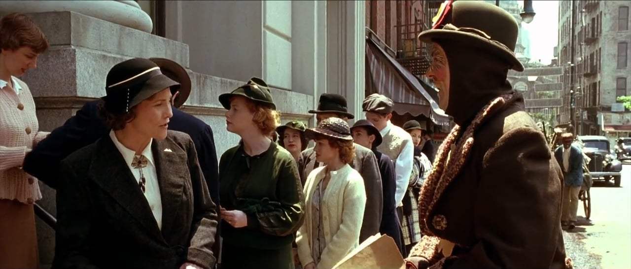 Cradle Will Rock (2000) - Return to Work Screen Capture #1