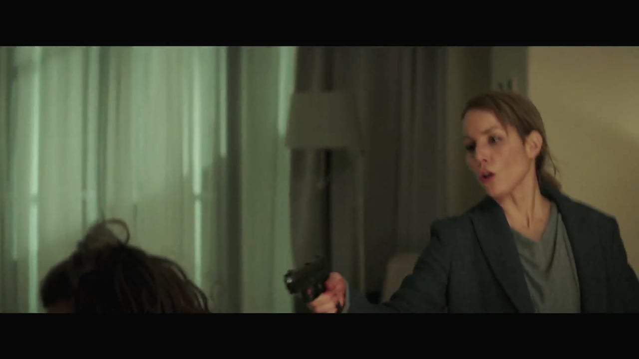 Unlocked (2017) - Back Inside Screen Capture #4