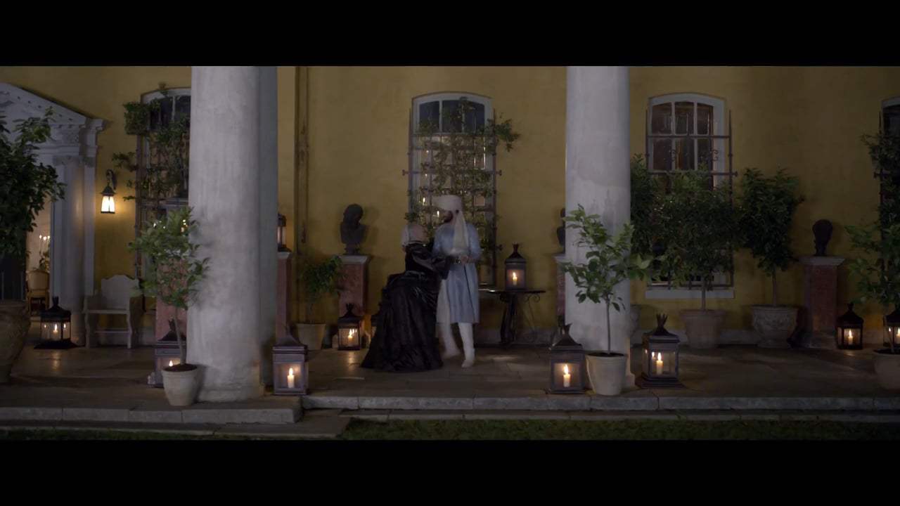 Victoria and Abdul Featurette - Long Live The Queen (2017) Screen Capture #3