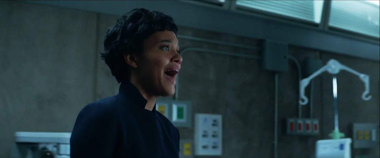Flatliners TV Spot - Defibrillator (2017) Screen Capture #1