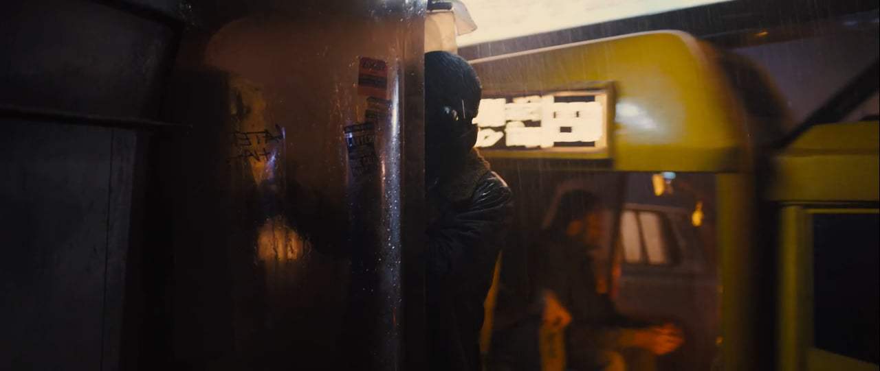 Blade Runner 2049 (2017) - Short Film - 2048: Nowhere to Run Screen Capture #4