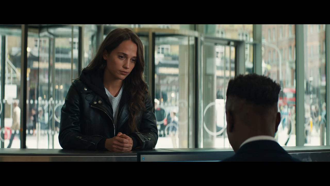 Tomb Raider Trailer (2018) Screen Capture #1