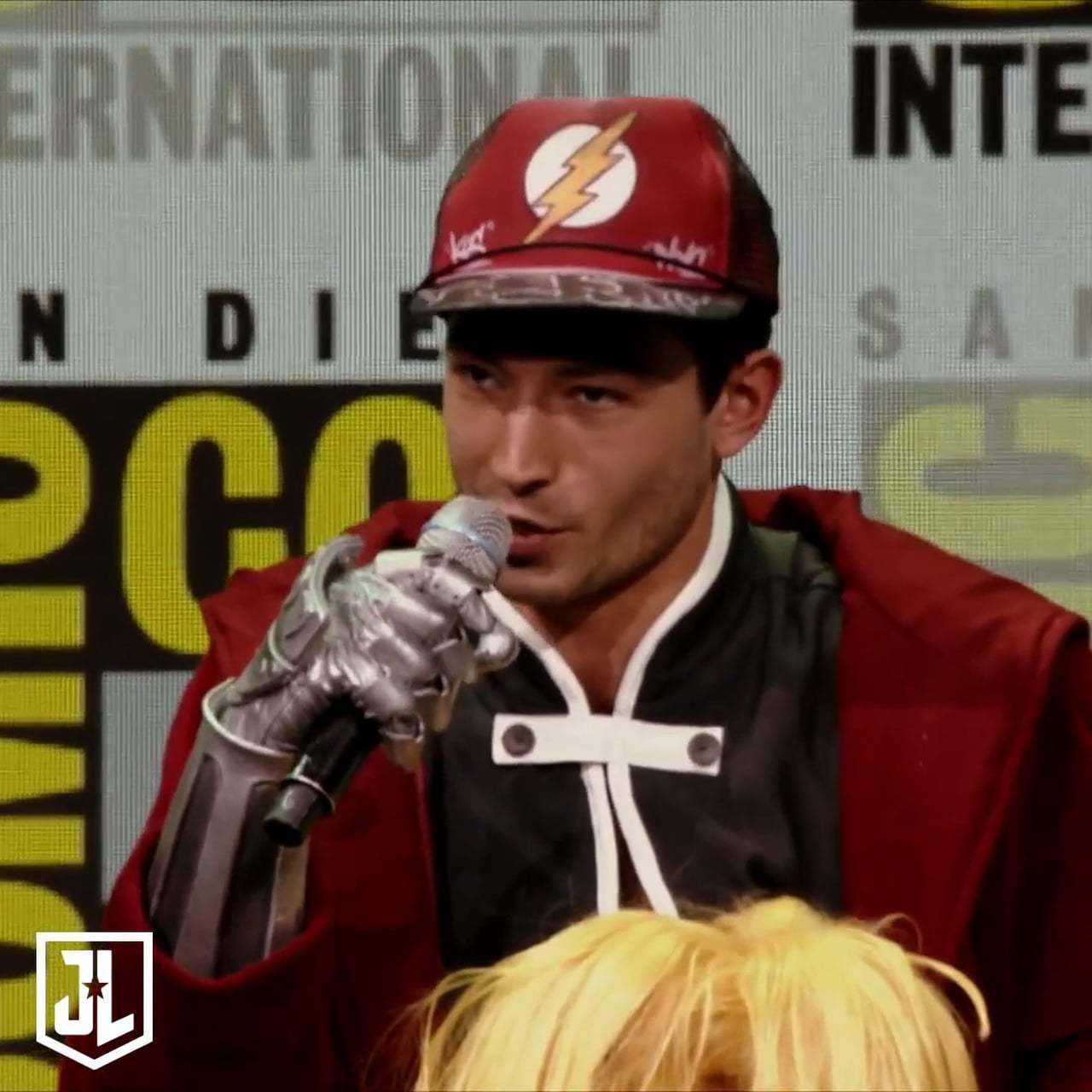 Justice League Featurette - Casting The Flash (2017) Screen Capture #2