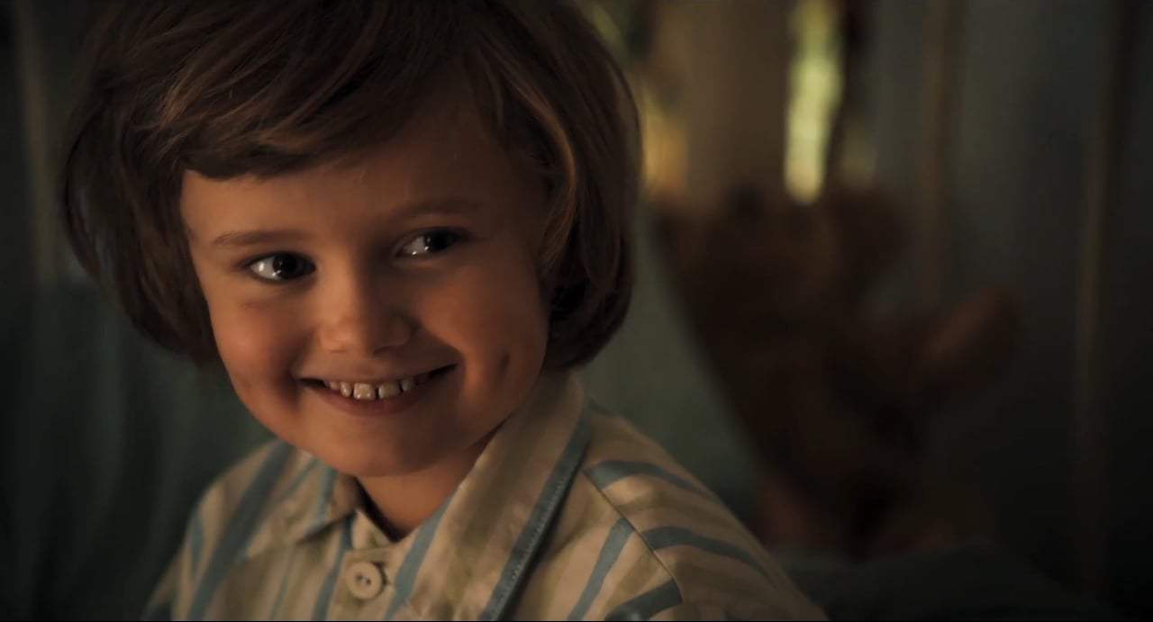 Goodbye Christopher Robin (2017) - Golden Gown Screen Capture #4