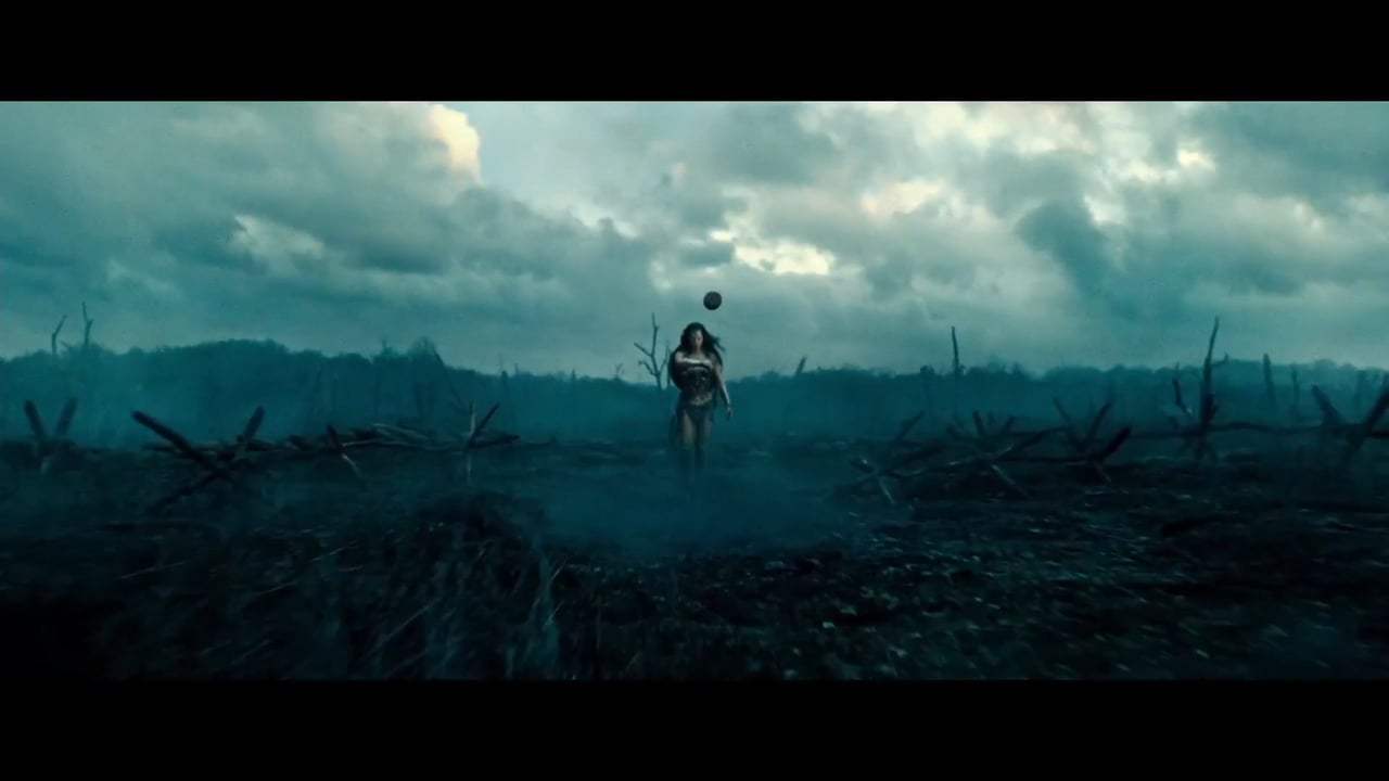 Wonder Woman Featurette - Staying True to the Character (2017) Screen Capture #2