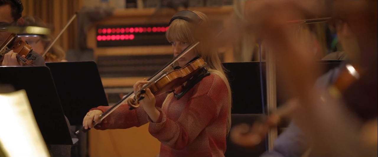The Mountain Between Us Featurette - The Music (2017) Screen Capture #4