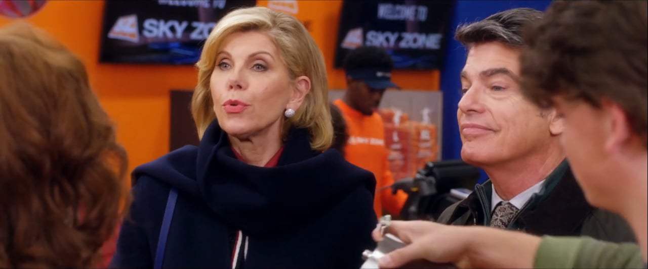 A Bad Mom's Christmas TV Spot - Cast (2017) Screen Capture #2