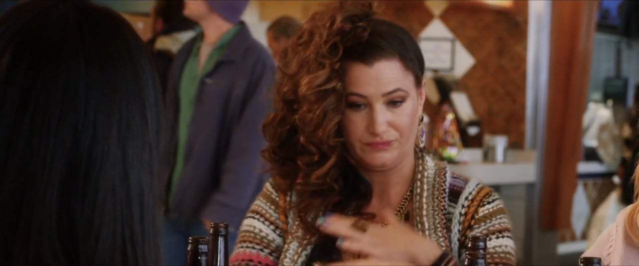 A Bad Mom's Christmas TV Spot - Kiki (2017) Screen Capture #2