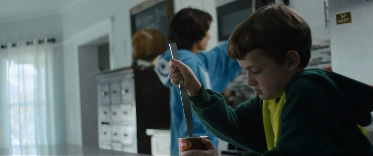 Bitch Trailer (2017) Screen Capture #3