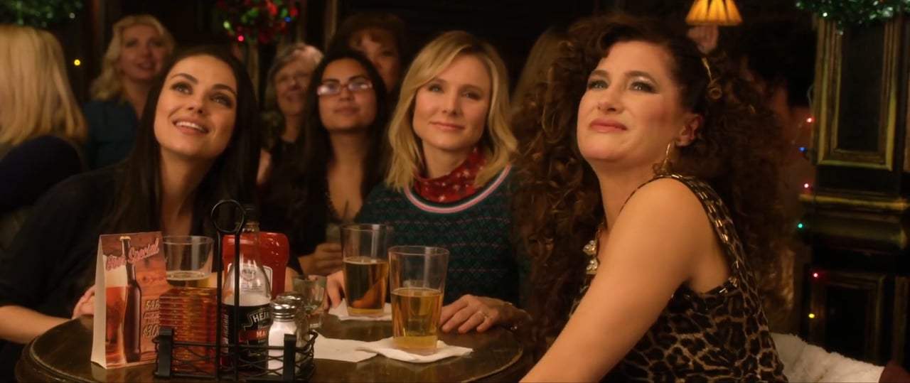 A Bad Mom's Christmas (2017) - First Date With Santa Number 2 Screen Capture #4