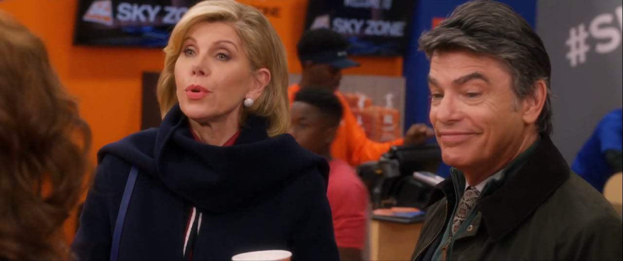 A Bad Mom's Christmas (2017) - Christmas Fun Screen Capture #2