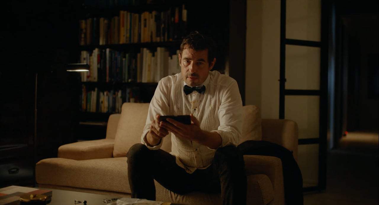 The Square (2017) - Message Screen Capture #4