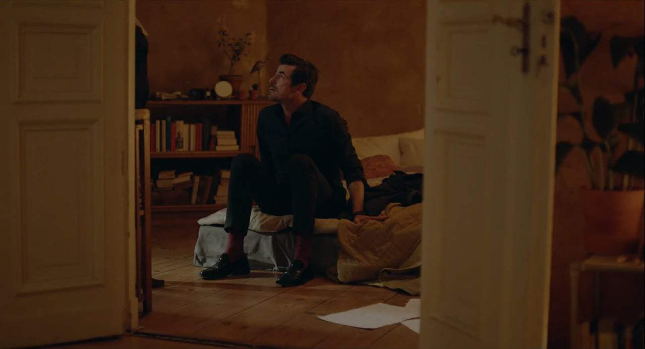 The Square (2017) - Monkey Screen Capture #3