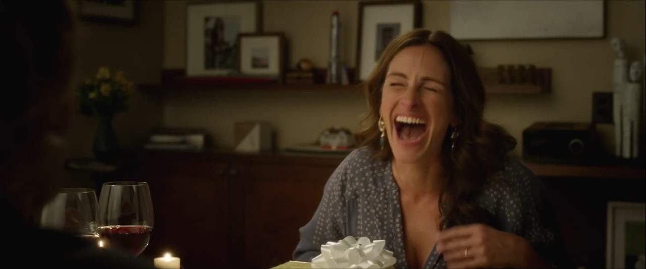 Wonder TV Spot - Meet Mom (2017) Screen Capture #3