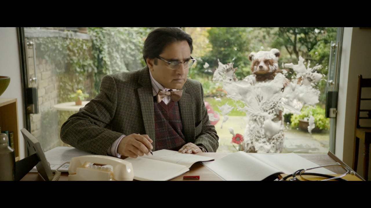 Paddington 2 TV Spot - Laundry (2018) Screen Capture #4