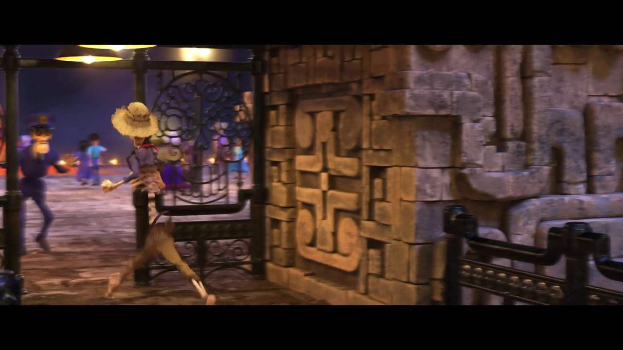 Coco (2017) - Anything to Declare? Screen Capture #1