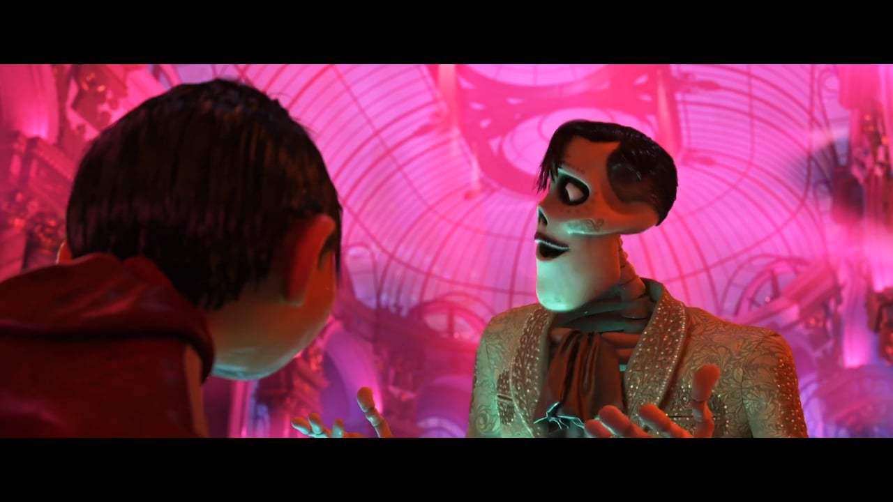 Coco (2017) - A Great Rescue Screen Capture #3