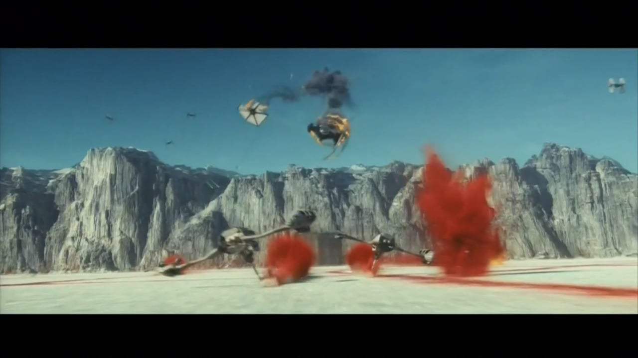 Star Wars: Episode VIII - The Last Jedi TV Spot - Fight (2017) Screen Capture #2