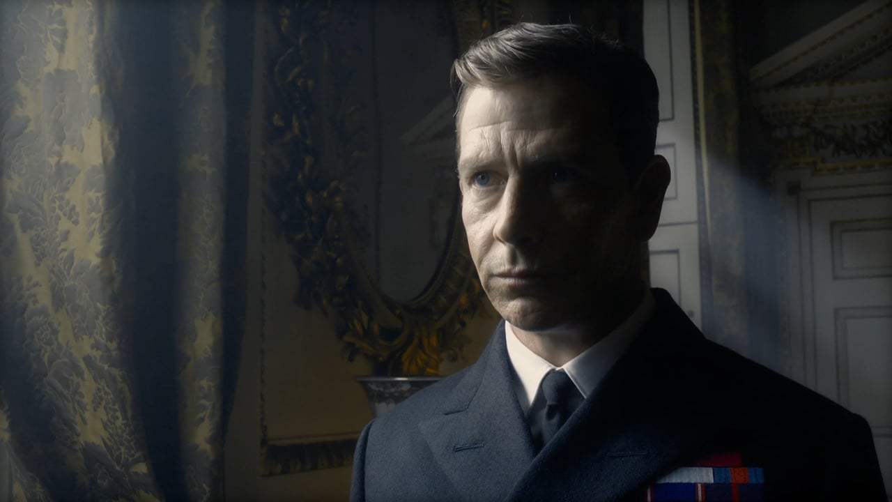 Darkest Hour (2017) - Your Majesty Screen Capture #2