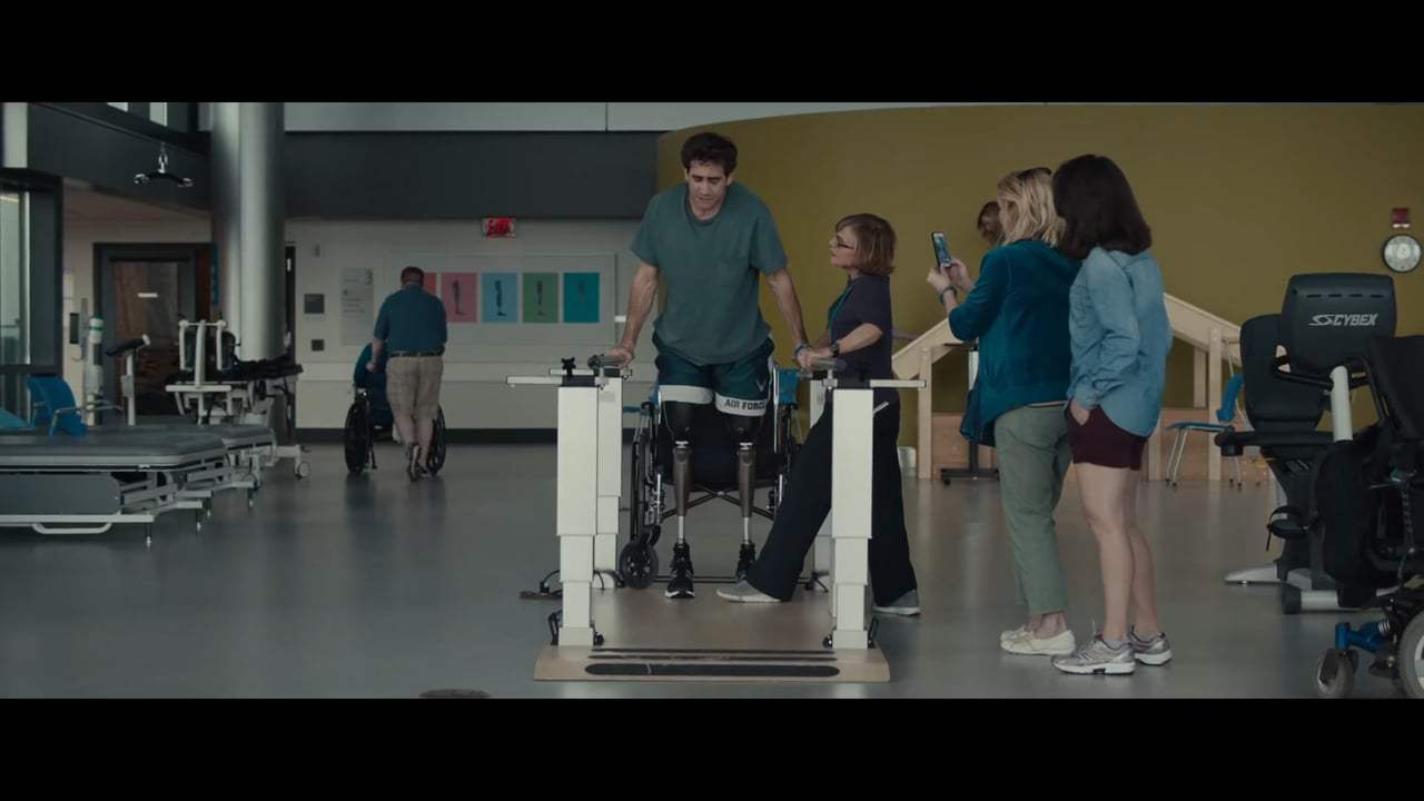 Stronger (2017) - Feel Good Screen Capture #3