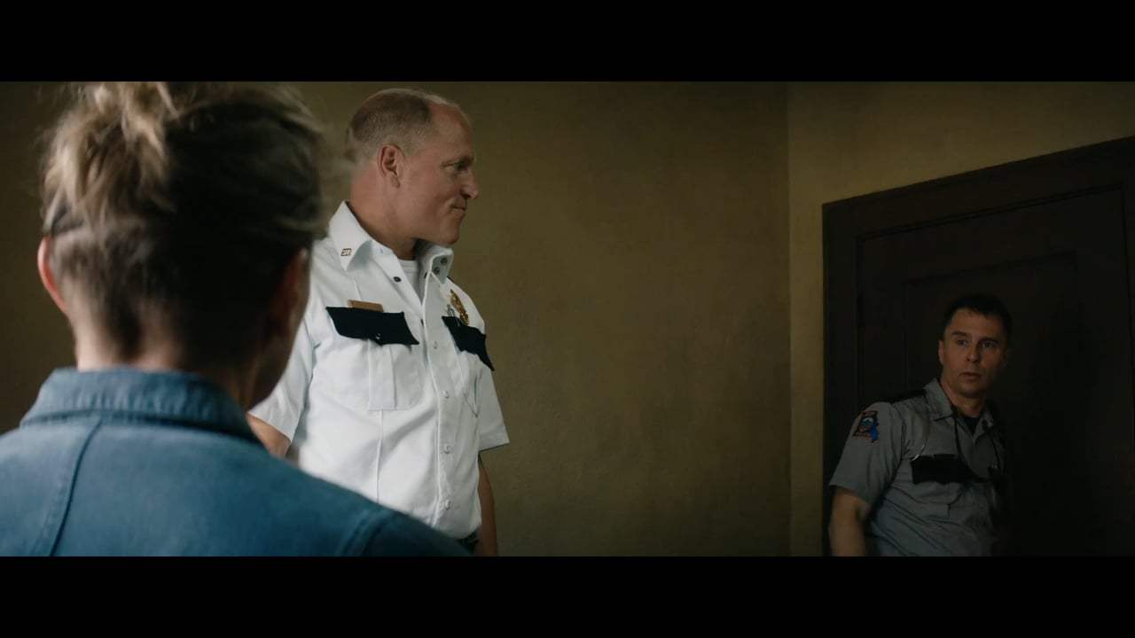 Three Billboards Outside Ebbing, Missouri Featurette - Everyday Darkness (2017) Screen Capture #3