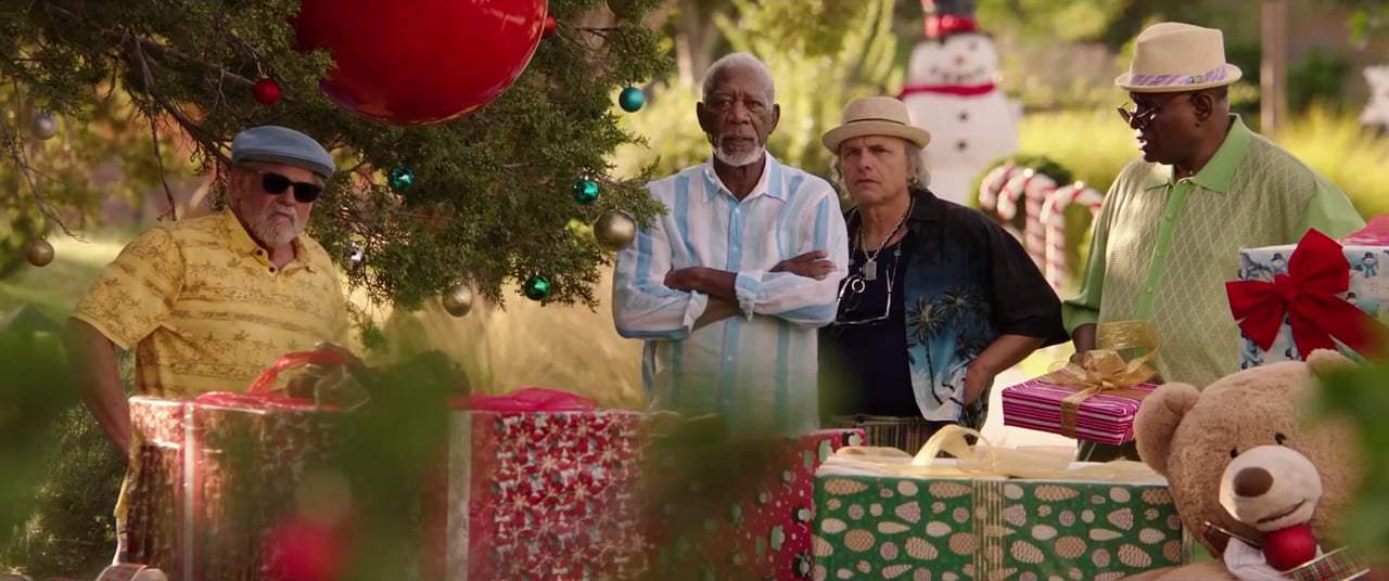 Just Getting Started Trailer (2017) Screen Capture #2