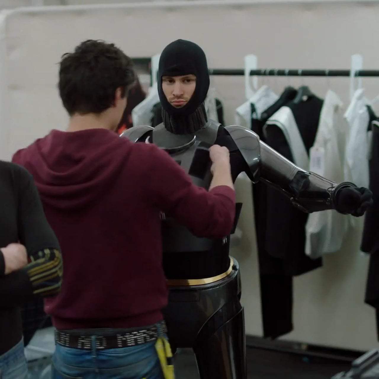 Star Wars: Episode VIII - The Last Jedi Featurette - Droid School (2017) Screen Capture #2