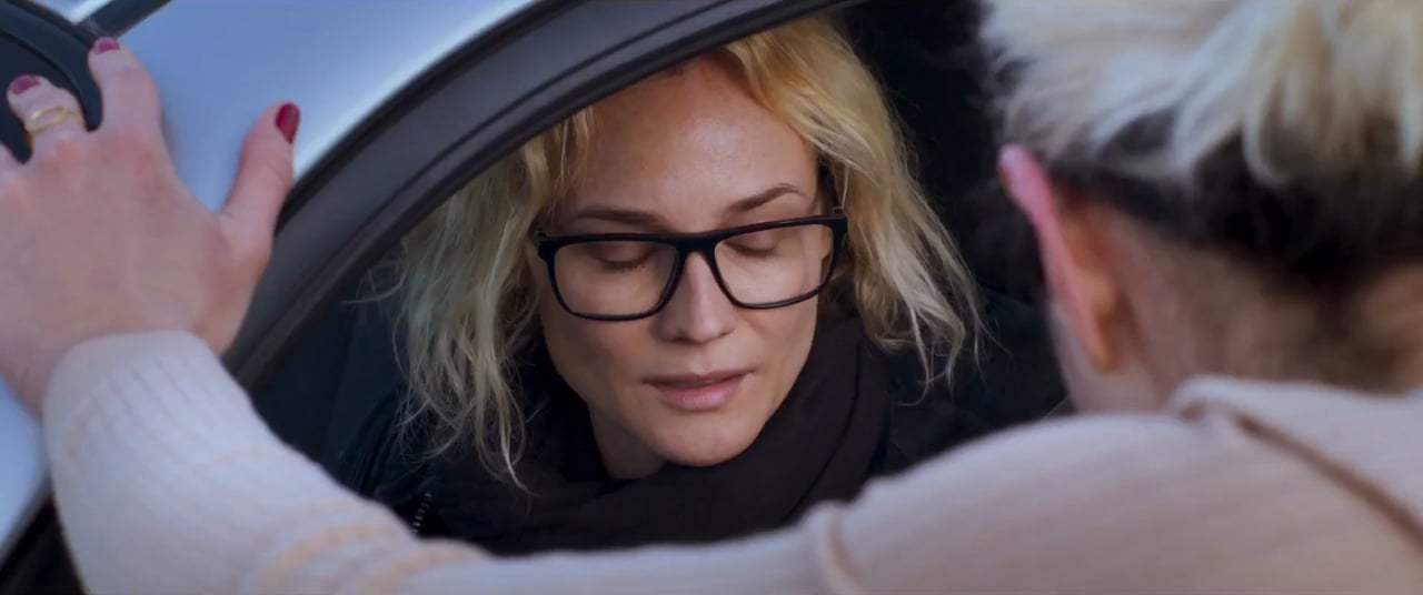 In the Fade (2017) - Friends Screen Capture #3