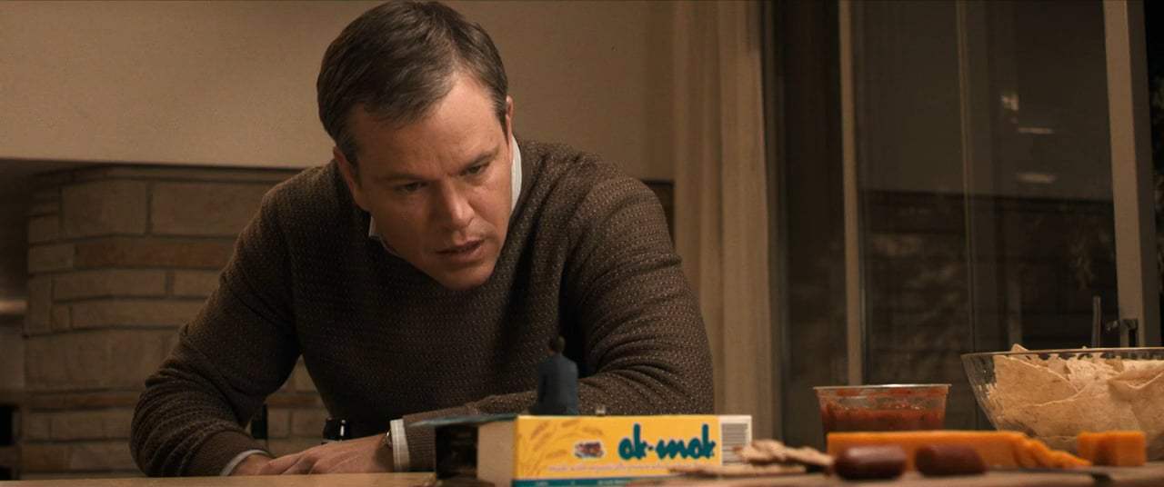 Downsizing (2017) - Kitchen Screen Capture #2