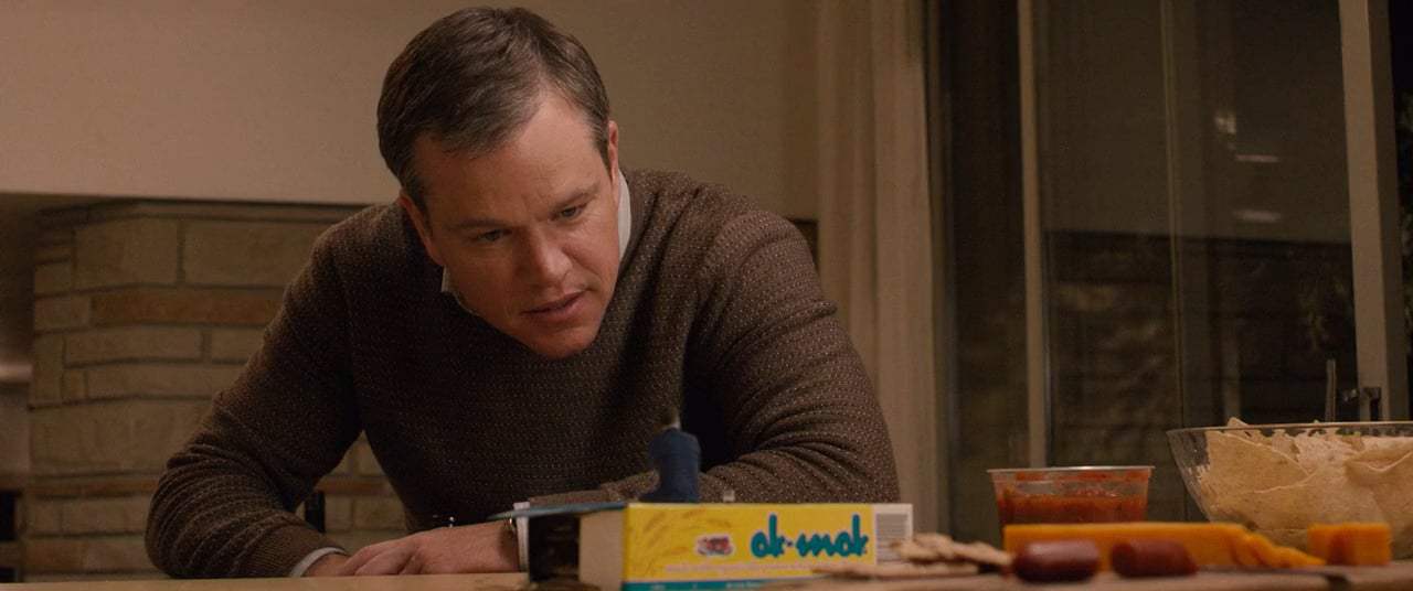 Downsizing (2017) - Kitchen Screen Capture #4