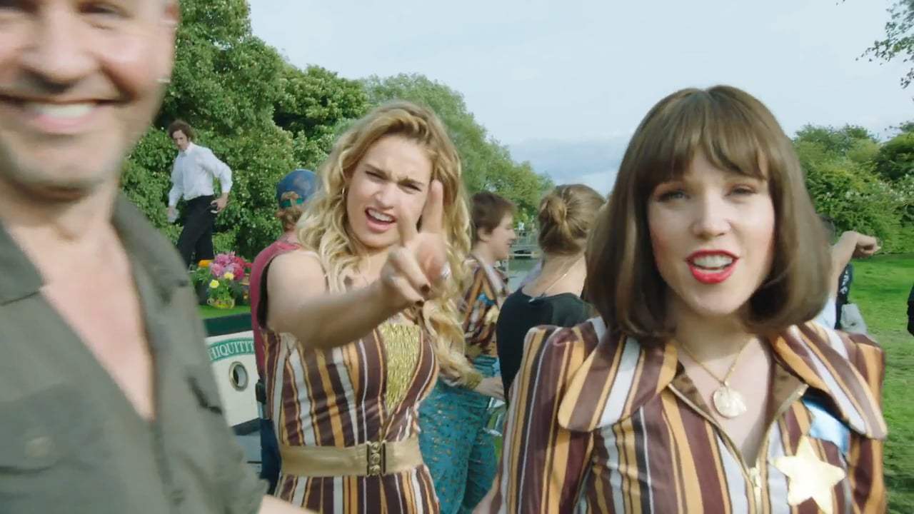 Mamma Mia! Here We Go Again Featurette - It's A Wrap (2018) Screen Capture #3