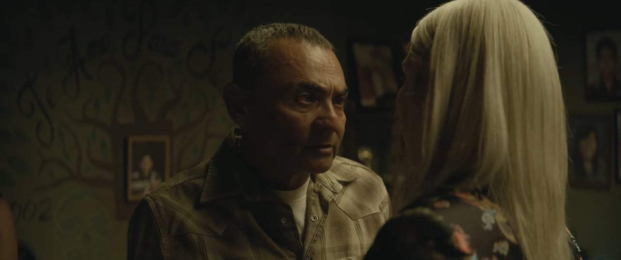 Bright (2017) - Tell Me What Happened Screen Capture #3