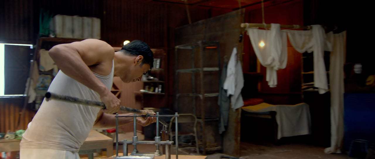 Pad Man Trailer (2018) Screen Capture #3