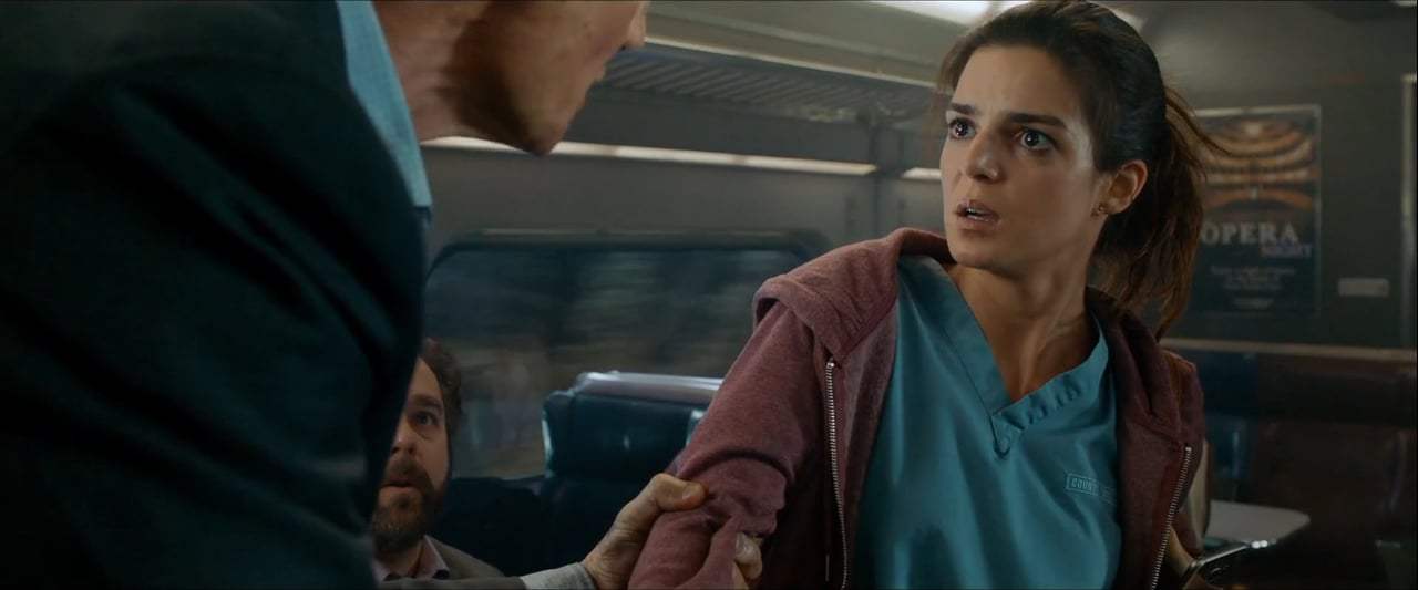 The Commuter (2018) - Hand Me The Phone Screen Capture #3
