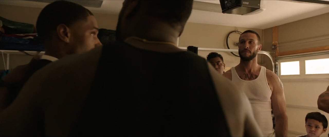 Den of Thieves (2018) - Prom Date Screen Capture #2