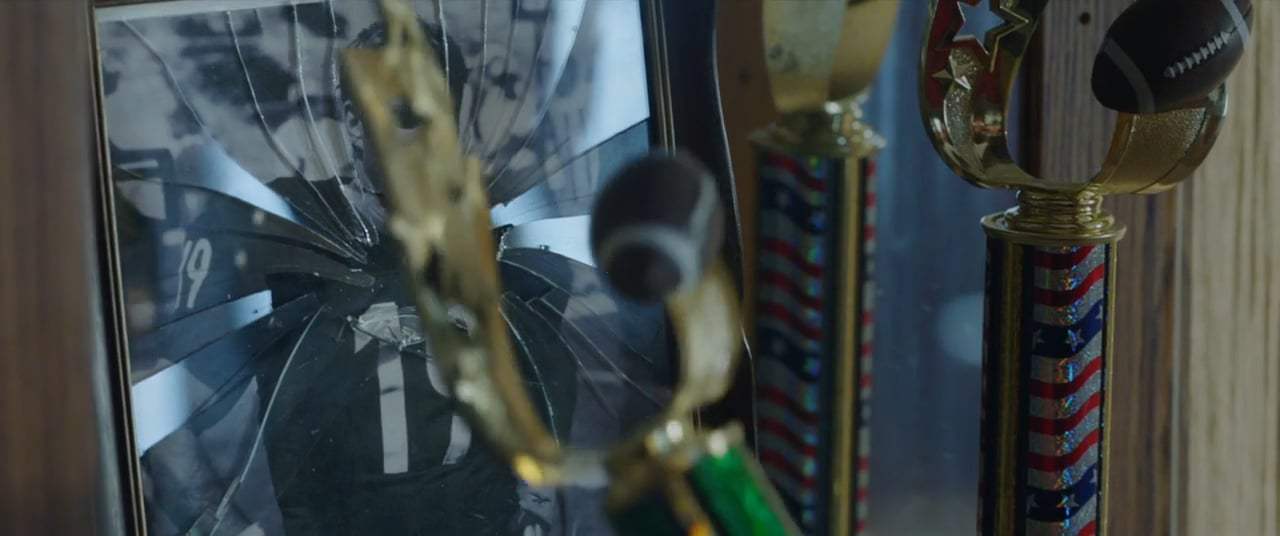 I Can Only Imagine (2018) - Dreams Don't Pay the Bills Screen Capture #1