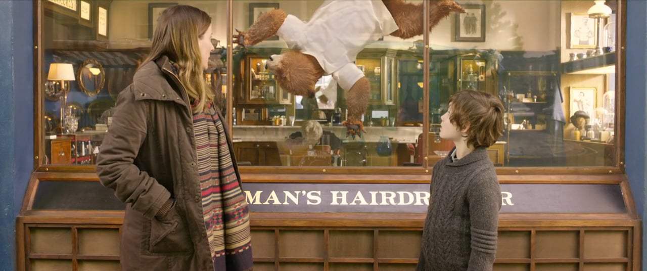 Paddington 2 (2018) - Barbershop Screen Capture #4