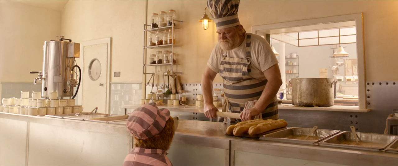 Paddington 2 (2018) - Prison Canteen Screen Capture #2