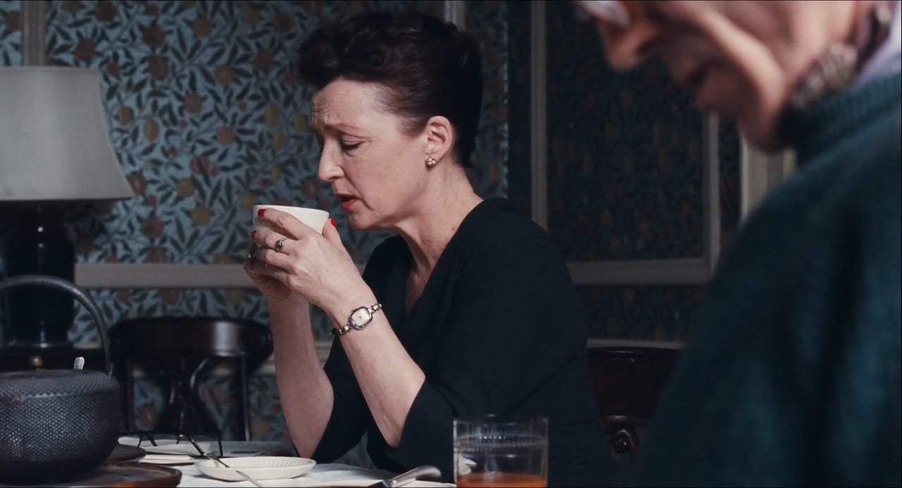 Phantom Thread (2017) - Don't Pick A Fight Screen Capture #2